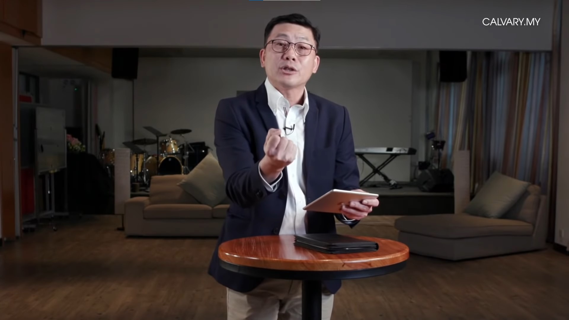 Rev. Dr Teo delivering God’s Word – “Vision” to Calvarites  